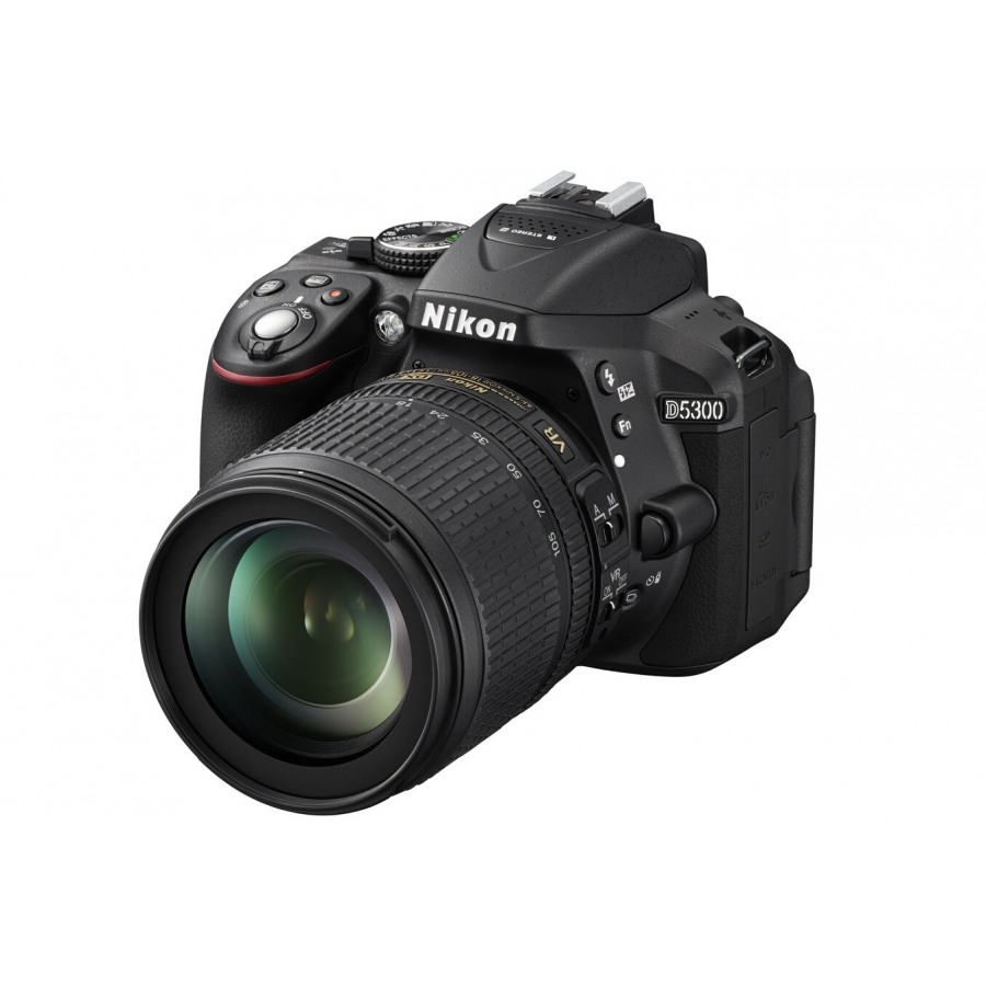 Nikon D5300 + 18-105 MM VR n°1
